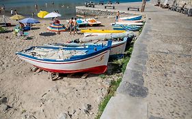 A 38Passi Dal Mare